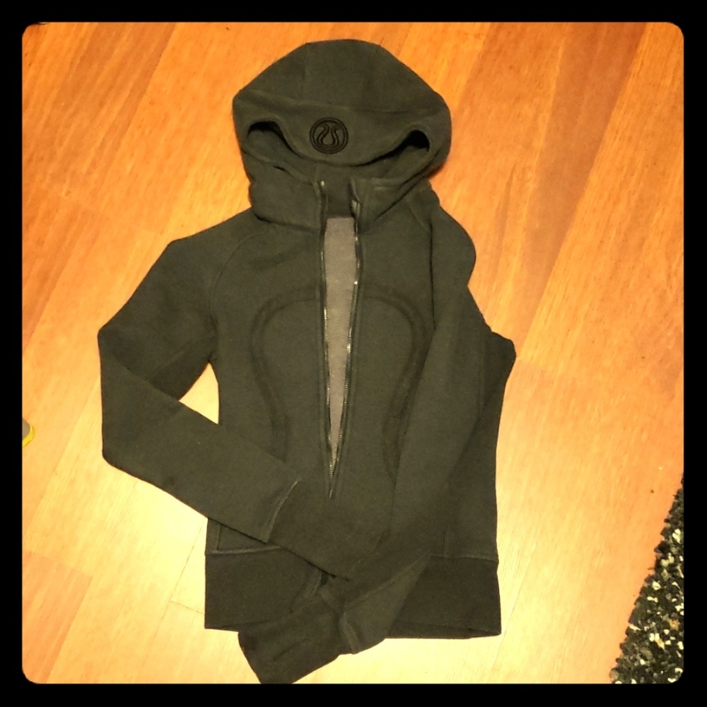 Lululemon Nice Asana hoodie